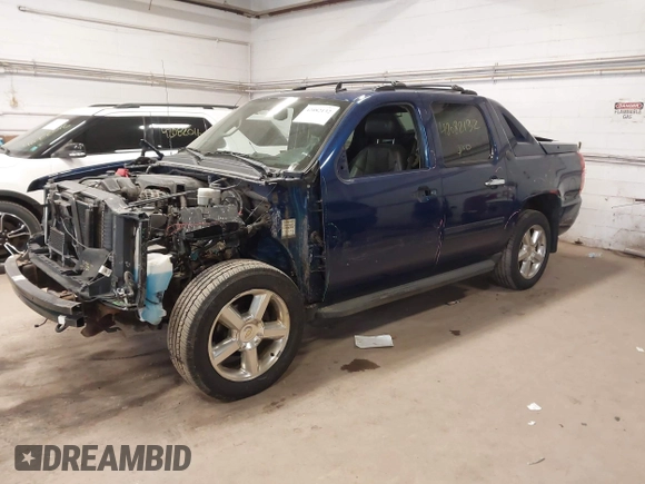 2013 Chevrolet Avalanche LT with VIN 3GNTKFE71DG309629, listed as a IAAI auction lot 42082132 with 139,428 mi miles and . Bid and sale history available at DreamBid. Image 19.