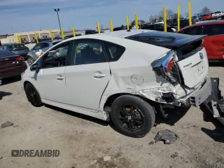 2015 Toyota Prius Four with VIN JTDKN3DU4F0460084, listed as a Copart auction lot 49380005 with 135,505 mi miles and Clean Title. Bid and sale history available at DreamBid. Image 2.