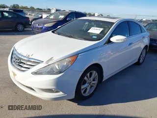 2013 Hyundai Sonata Limited with VIN 5NPEC4AC3DH605524, listed as a IAAI auction lot 41820696 with 177,806 mi miles and . Bid and sale history available at carsss.com. Image 2.