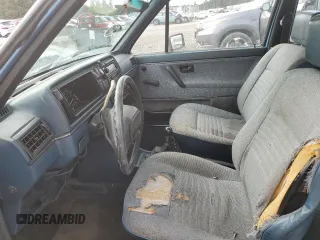 1986 Volkswagen Golf с VIN 1VWBA0174GV083346, выставлен на аукционе Copart как лот 56159175 с пробегом 175 960 миль миль и Списание • Salvage title. История ставок и продаж доступна на DreamBid. Изображение 7.