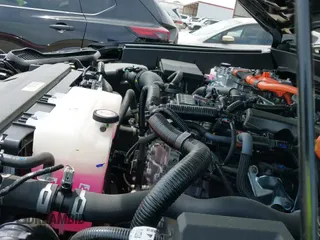 2025 Toyota Tacoma TRD Sport Hybrid with VIN 3TYLC5LN7ST020789, listed as a IAAI auction lot 42049386 with 182 mi miles and . Bid and sale history available at DreamBid. Image 19.