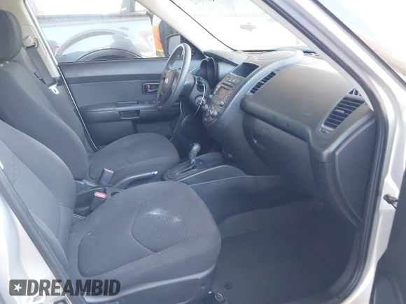 2012 Kia Soul with VIN KNDJT2A59C7400121, listed as a IAAI auction lot 42058012 with 83,059 mi miles. Bid and sale history available at carsss.com. Image 5.