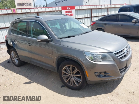 2011 Volkswagen Tiguan SEL w/Premium Navi with VIN WVGAV7AX0BW550059, listed as a IAAI auction lot 42071719 with 107,341 mi miles and . Bid and sale history available at DreamBid. Image 1.