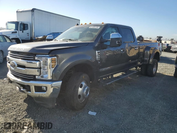 2019 Ford F-350 XL z VIN 1FT8W3DT7KEE38799, wystawiony jako Copart lot #87450134 z przebiegiem 36 711 mil mil oraz Szkody całkowita. Historia ofert i sprzedaży dostępna na DreamBid. Obrazek 1.