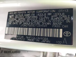 2013 Toyota Prius One z VIN JTDKDTB34D1049949, wystawiony jako IAAI lot #42246438 z przebiegiem 68 203 mil mil oraz . Historia ofert i sprzedaży dostępna na DreamBid. Obrazek 9.