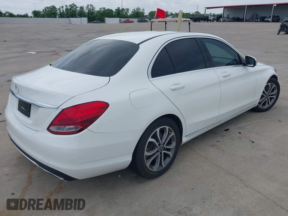 2018 Mercedes-Benz C 300 with VIN 55SWF4JB0JU252994, listed as a IAAI auction lot 42113897 with 72,533 mi miles and . Bid and sale history available at DreamBid. Image 4.