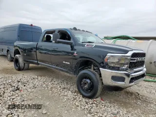 2019 Ram 3500 Tradesman with VIN 3C63RRGL0KG628833, listed as a Copart auction lot 51623585 with 203,725 mi miles and Salvage Title. Bid and sale history available at carsss.com. Image 4.