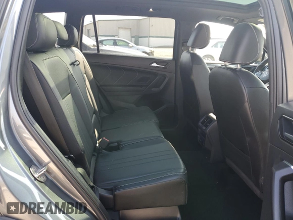 2022 Volkswagen Tiguan SE R-Line Black with VIN 3VV8B7AX8NM026420, listed as a Copart auction lot 48568125 with 21,678 mi miles and Salvage Title. Bid and sale history available at DreamBid. Image 11.