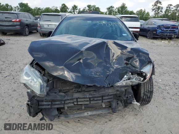 2015 Toyota Camry XLE z VIN 4T4BF1FKXFR482632, wystawiony jako Copart lot #53574545 z przebiegiem 123 253 mil mil oraz Szkoda całkowita • Salvage title. Historia ofert i sprzedaży dostępna na DreamBid. Obrazek 5.