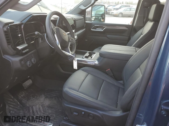 2025 Chevrolet Silverado 3500HD LTZ with VIN 2GC4KUEYXS1130957, listed as a Copart auction lot 83394774 with 453 mi miles and Salvage Title. Bid and sale history available at DreamBid. Image 7.