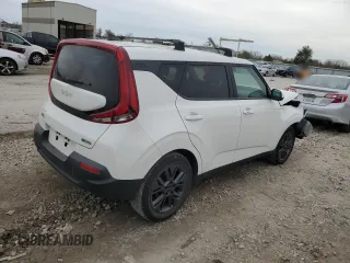 2022 Kia Soul EX with VIN KNDJ33AU5N7165958, listed as a Copart auction lot 79633714 with 24,582 mi miles and Salvage Title. Bid and sale history available at carsss.com. Image 3.