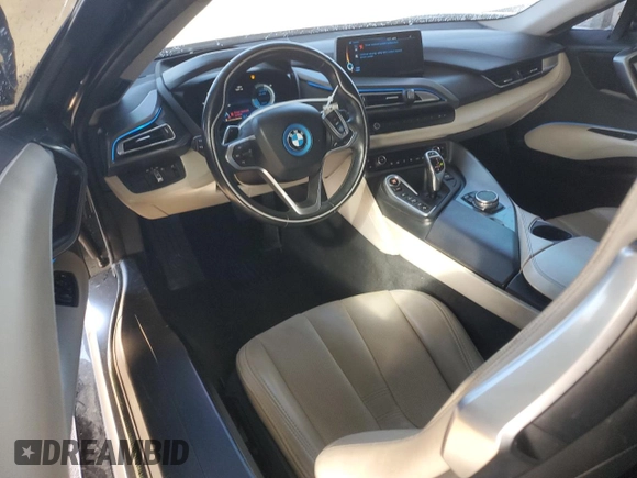 2015 BMW i8 z VIN WBY2Z2C58FV391376, wystawiony jako Copart lot #47265335 z przebiegiem 92 959 mil mil oraz Szkoda całkowita • Salvage title. Historia ofert i sprzedaży dostępna na DreamBid. Obrazek 8.