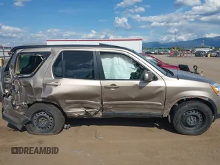 2005 Honda CR-V EX SE z VIN SHSRD789X5U317678, wystawiony jako IAAI lot #42350161 z przebiegiem 172 111 mil mil oraz . Historia ofert i sprzedaży dostępna na DreamBid. Obrazek 12.
