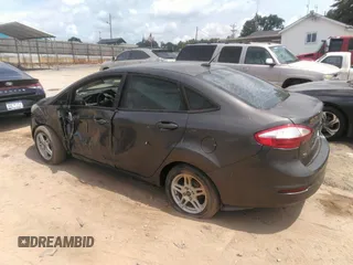 2018 Ford Fiesta SE z VIN 3FADP4BJ6JM126135, wystawiony jako IAAI lot #42503766 z przebiegiem 14 836 mil mil oraz . Historia ofert i sprzedaży dostępna na DreamBid. Obrazek 3.