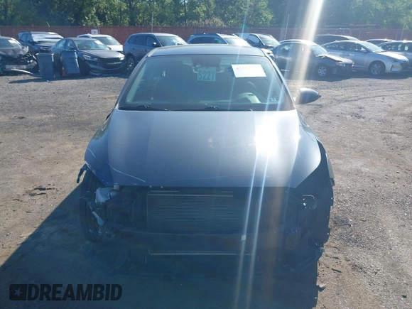 2019 Kia Forte LXS z VIN 3KPF24AD0KE087972, wystawiony jako IAAI lot #42252390 z przebiegiem 118 537 mil mil oraz . Historia ofert i sprzedaży dostępna na DreamBid. Obrazek 12.