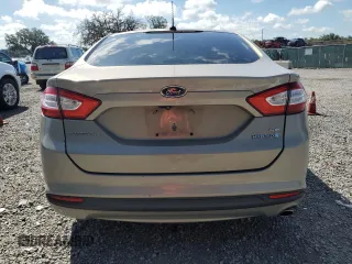 2015 Ford Fusion SE Hybrid z VIN 3FA6P0LU7FR102723, wystawiony jako Copart lot #62334345 z przebiegiem 136 341 mil mil oraz Nie do naprawy • Non repairable. Historia ofert i sprzedaży dostępna na DreamBid. Obrazek 6.