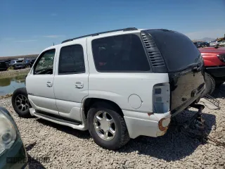 2004 GMC Yukon Denali with VIN 1GKEK63U64J170918, listed as a Copart auction lot 76378334 with 0 mi miles and Salvage Title. Bid and sale history available at carsss.com. Image 2.