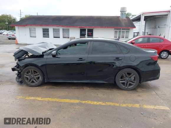 2020 Kia Forte GT-Line with VIN 3KPF34ADXLE165818, listed as a IAAI auction lot 41753657 with 58,079 mi miles. Bid and sale history available at carsss.com. Image 15.