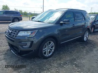 2017 Ford Explorer XLT with VIN 1FM5K7D86HGB90698, listed as a IAAI auction lot 42526802 with 124,640 mi miles and . Bid and sale history available at DreamBid. Image 2.