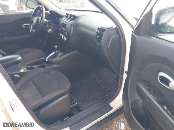 2016 Kia Soul with VIN KNDJN2A28G7288143, listed as a IAAI auction lot 40630394 with 169,782 mi miles. Bid and sale history available at carsss.com. Image 5.