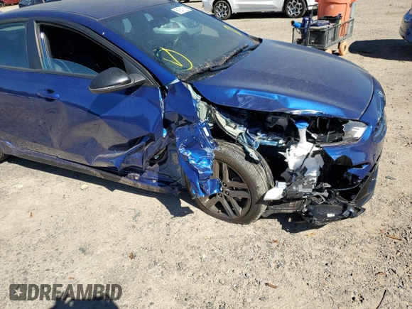 2021 Kia Forte GT-Line with VIN 3KPF34AD9ME359659, listed as a Copart auction lot 61551812 with 9,781 mi miles and Salvage title. Bid and sale history available at DreamBid. Image 9.