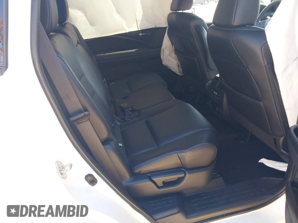 2019 Honda Passport Elite z VIN 5FNYF8H04KB005307, wystawiony jako IAAI lot #41828725 z przebiegiem 61 864 mil mil oraz . Historia ofert i sprzedaży dostępna na DreamBid. Obrazek 8.