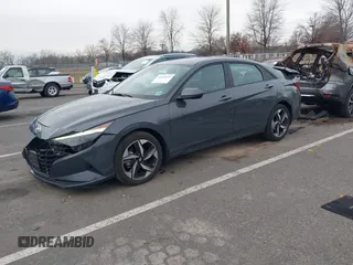 2023 Hyundai Elantra SEL z VIN KMHLS4AG7PU574863, wystawiony jako IAAI lot #41015045 z przebiegiem 18 714 mil mil oraz . Historia ofert i sprzedaży dostępna na DreamBid. Obrazek 17.