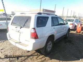 2007 Toyota 4Runner SR5 with VIN JTEZU14R178083911, listed as a IAAI auction lot 35155889 with 271,415 mi miles. Bid and sale history available at carsss.com. Image 4.