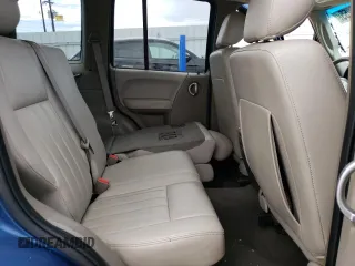 2006 Jeep Liberty Limited z VIN 1J4GL58K16W164947, wystawiony jako Copart lot #57055255 z przebiegiem Nie podano mil oraz Szkoda całkowita • Salvage title. Historia ofert i sprzedaży dostępna na DreamBid. Obrazek 11.