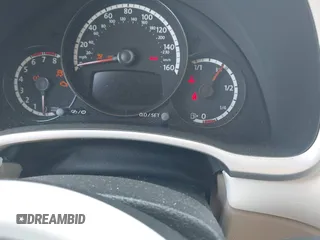 2013 Volkswagen Beetle 2.5L w/Sun с VIN 3VWJP7AT2DM659280, выставлен на аукционе IAAI как лот 42165515 с пробегом Не указан миль и . История ставок и продаж доступна на DreamBid. Изображение 16.