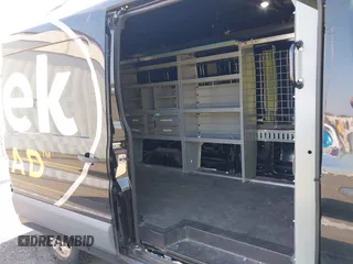 2018 Ford Transit с VIN 1FTYR2CM3JKB37717, выставлен на аукционе IAAI как лот 42561064 с пробегом 102 036 миль миль и . История ставок и продаж доступна на DreamBid. Изображение 8.