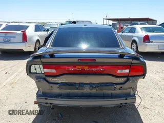 2014 Dodge Charger SXT z VIN 2C3CDXHG3EH339404, wystawiony jako IAAI lot #42072957 z przebiegiem 125 183 mil mil oraz . Historia ofert i sprzedaży dostępna na DreamBid. Obrazek 17.