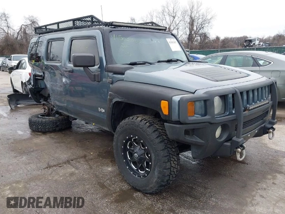 2006 Hummer H3 with VIN 5GTDN136768328477, listed as a IAAI auction lot 41503307 with 186,944 mi miles. Bid and sale history available at carsss.com. Image 1.