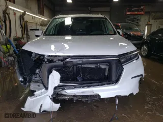 2024 Honda Pilot Touring with VIN 5FNYG1H70RB008992, listed as a Copart auction lot 41583275 with 18,081 mi miles and Salvage Title. Bid and sale history available at carsss.com. Image 5.