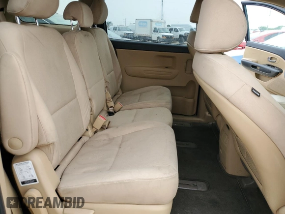 2020 Kia Sedona LX with VIN KNDMB5C1XL6618134, listed as a Copart auction lot 55924724 with 95,414 mi miles and Clean Title. Bid and sale history available at DreamBid. Image 10.