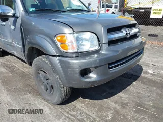 2004 Toyota Tundra SR5 with VIN 5TBDT44194S452527, listed as a IAAI auction lot 41851064 with 211,346 mi miles and . Bid and sale history available at DreamBid. Image 6.