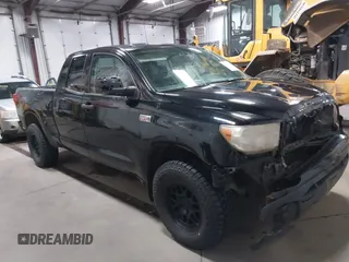 2013 Toyota Tundra 4WD Truck with VIN 5TFUW5F17DX305344, listed as a IAAI auction lot 41310441 with 291,061 mi miles. Bid and sale history available at carsss.com. Image 1.