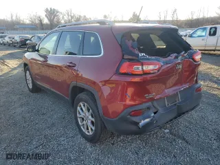 2015 Jeep Cherokee Latitude with VIN 1C4PJMCB3FW784938, listed as a Copart auction lot 47614705 with 159,880 mi miles and Salvage Title. Bid and sale history available at carsss.com. Image 2.