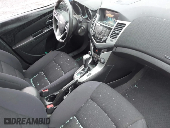 2014 Chevrolet Cruze 1LT with VIN 1G1PC5SB6E7233051, listed as a IAAI auction lot 42214334 with 88,389 mi miles and . Bid and sale history available at DreamBid. Image 5.