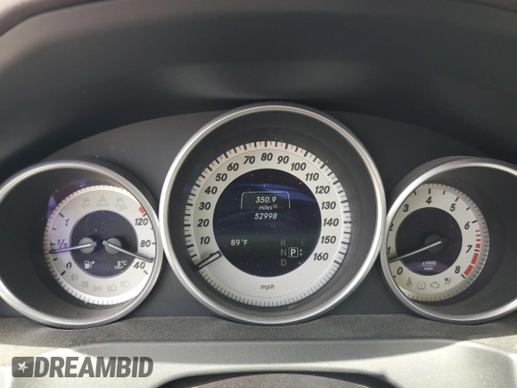 2016 Mercedes-Benz E 400 with VIN WDDKK6FF6GF330689, listed as a Copart auction lot 54570145 with 52,998 mi miles and Salvage Title. Bid and sale history available at DreamBid. Image 9.