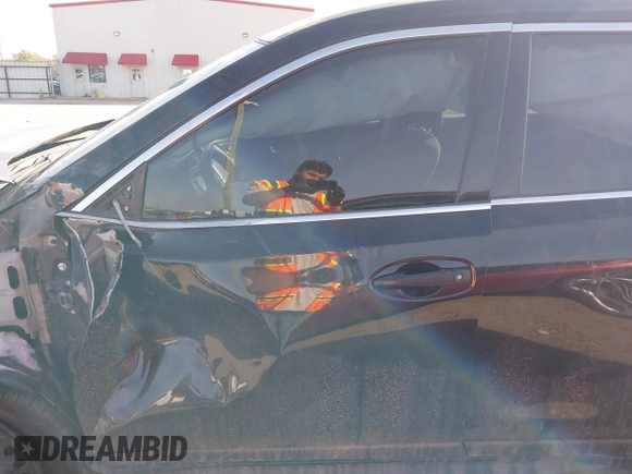 2017 Nissan Rogue SV with VIN KNMAT2MT9HP562445, listed as a IAAI auction lot 41817162 with 118,487 mi miles. Bid and sale history available at carsss.com. Image 18.