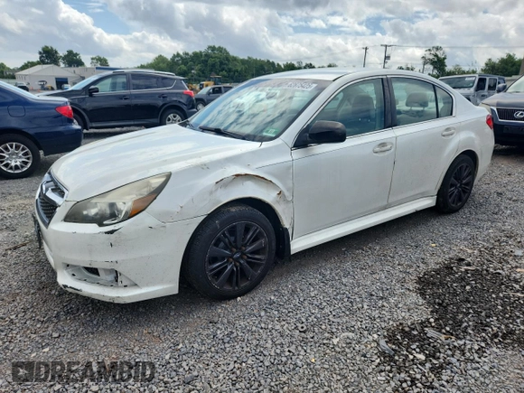 2013 Subaru Legacy 2.5i z VIN 4S3BMBA60D3012844, wystawiony jako Copart lot #62875425 z przebiegiem 162 693 mil mil oraz Czysty tytuł • Clean title. Historia ofert i sprzedaży dostępna na DreamBid. Obrazek 1.