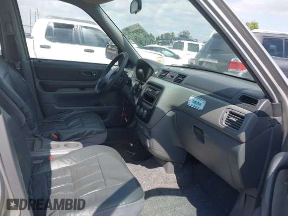 1998 Honda CR-V EX with VIN JHLRD1865WC074566, listed as a IAAI auction lot 42051977 with 233,133 mi miles. Bid and sale history available at carsss.com. Image 5.