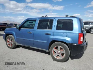 2007 Jeep Patriot Limited z VIN 1J8FF48W37D286057, wystawiony jako Copart lot #54796445 z przebiegiem 182 696 mil mil oraz Szkoda całkowita • Salvage title. Historia ofert i sprzedaży dostępna na DreamBid. Obrazek 2.