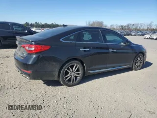 2015 Hyundai Sonata Sport z VIN 5NPE34AB0FH133454, wystawiony jako Copart lot #42343465 z przebiegiem 141 927 mil mil oraz Czysty tytuł • Clean title. Historia ofert i sprzedaży dostępna na DreamBid. Obrazek 3.