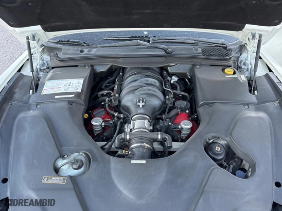 2012 Maserati GranTurismo S with VIN ZAM45KLA1C0061862, listed as a Copart auction lot 87091844 with 31,825 mi miles and Clean Title. Bid and sale history available at carsss.com. Image 7.