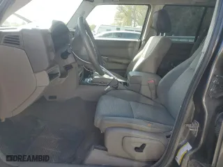 2006 Jeep Commander with VIN 1J8HG48KX6C229068, listed as a Copart auction lot 54003995 with 186,875 mi miles and Salvage Title. Bid and sale history available at carsss.com. Image 7.