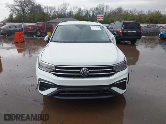 2024 Volkswagen Tiguan S with VIN 3VVFB7AX2RM092023, listed as a IAAI auction lot 41894241 with 10,395 mi miles and . Bid and sale history available at DreamBid. Image 13.
