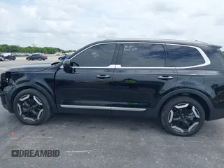 2025 Kia Telluride S with VIN 5XYP6DGC8SG590319, listed as a IAAI auction lot 42625086 with 14,392 mi miles and . Bid and sale history available at DreamBid. Image 14.