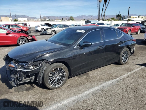 2022 Lexus ES 300h z VIN 58ADA1C13NU024676, wystawiony jako Copart lot #42182145 z przebiegiem 22 060 mil mil oraz Szkoda całkowita • Salvage title. Historia ofert i sprzedaży dostępna na DreamBid. Obrazek 1.